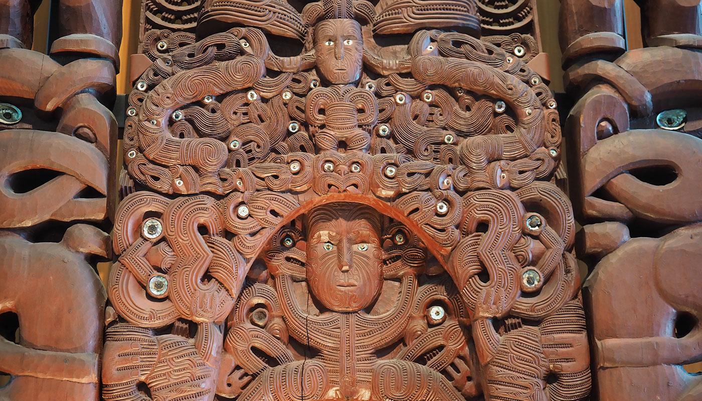 Wall carving, Te Papa