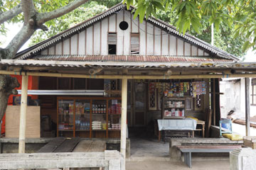Bunaken local shop